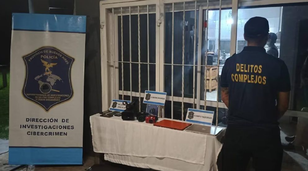 Detuvieron a un pastor acusado de acosar sexualmente a menores por redes sociales