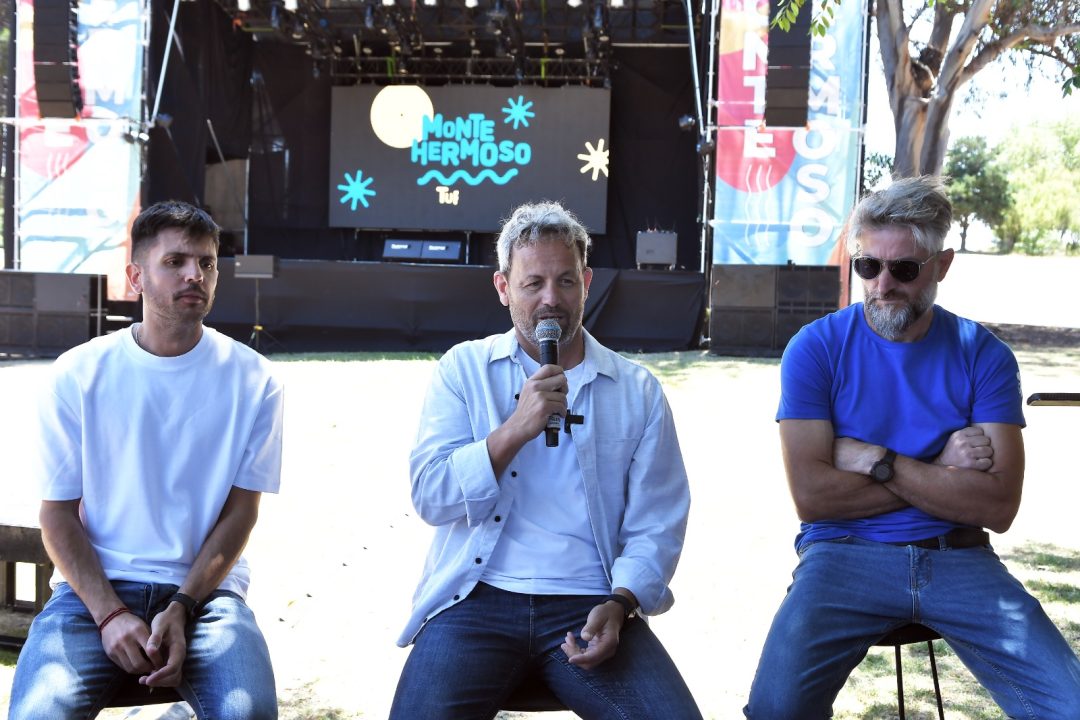 Monte Hermoso abrió la temporada con doble festejo y anunció un verano “a todo ritmo”