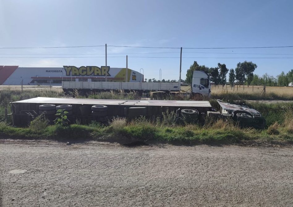 WhatsApp Image 2025-12-18 at 08.21.08 WhatsApp Image 2025-12-18 at 08.21.08