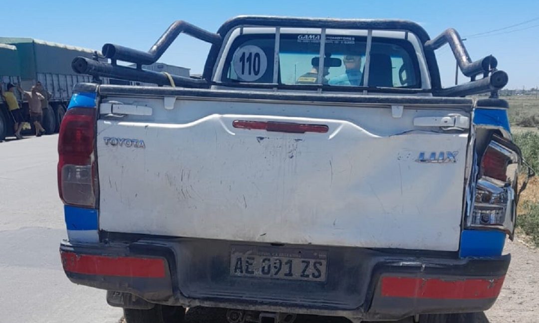 Un motociclista murió tras chocar contra una camioneta