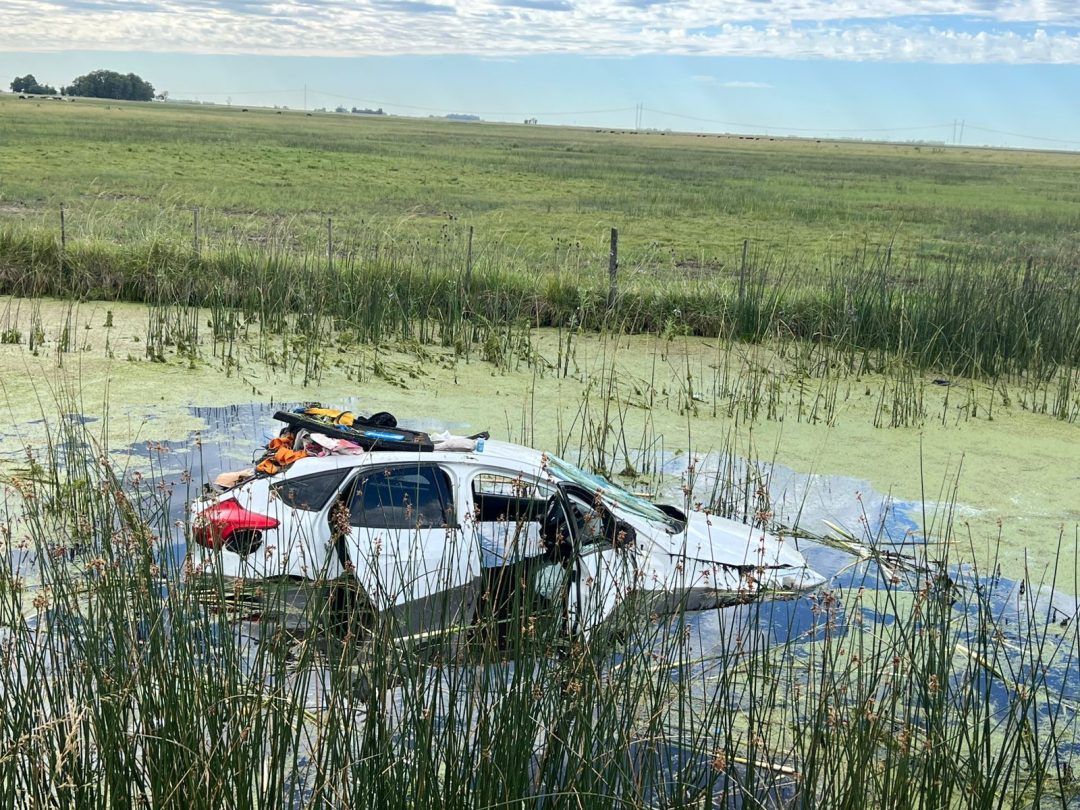 Vuelco fatal en la ruta 51: murió una bahiense y su acompañante permanece internado