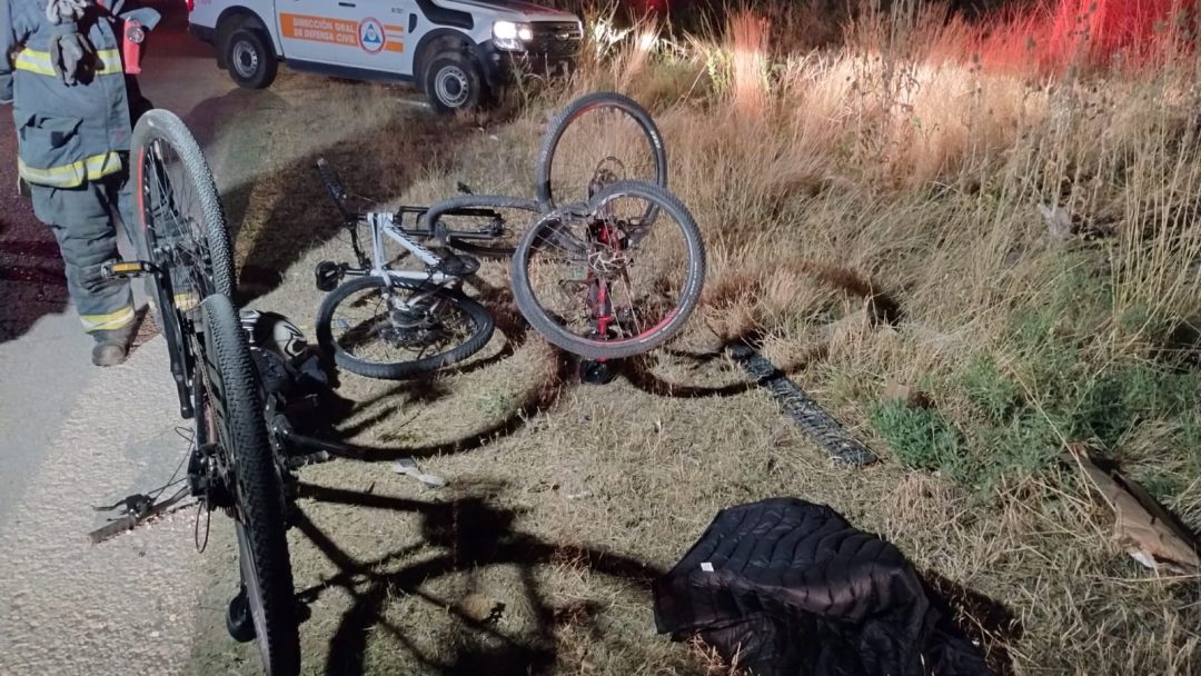 Grave accidente en cercanías del relleno sanitario: dos jóvenes hospitalizados