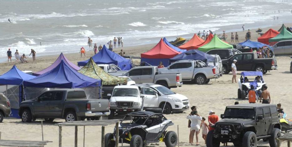 Debaten la prohibición de circular con vehículos en playas de la costa atlántica bonaerense