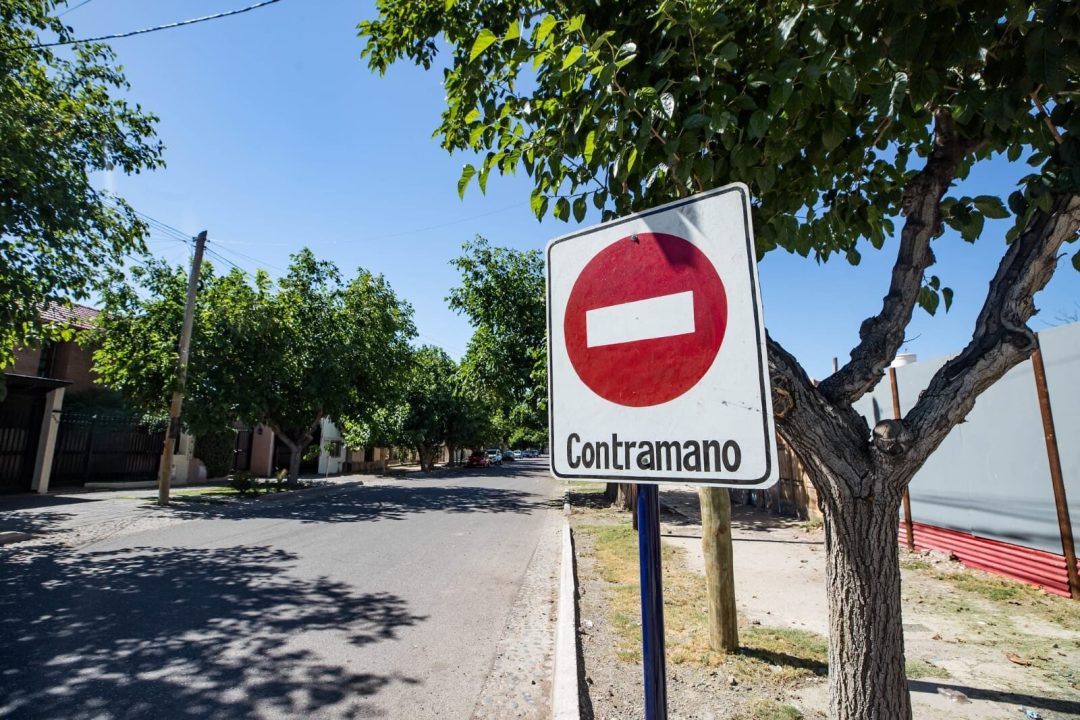 Ordenamiento vial en el Barrio Colón: nuevas calles con sentido único de circulación
