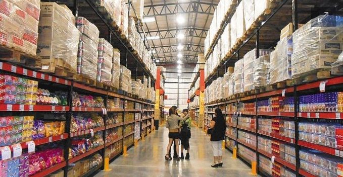 Indec: noviembre también dejó caída de ventas en supermercados, mayoristas y shoppings
