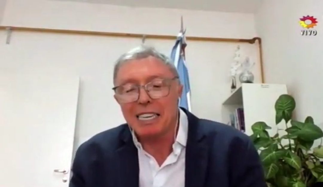 Sin celulares en las aulas: “El aprendizaje necesita de un estar, pero estar con atención”