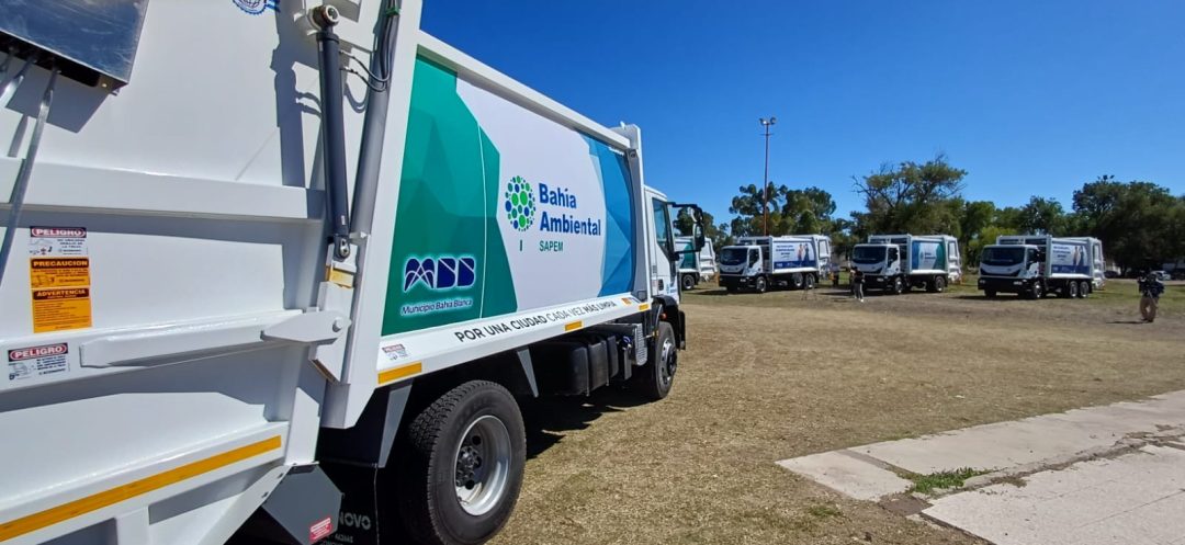 “Hace mucho tiempo que esto estaba haciendo falta”: Bahía Ambiental sumó 8 camiones 0 km para reforzar la recolección