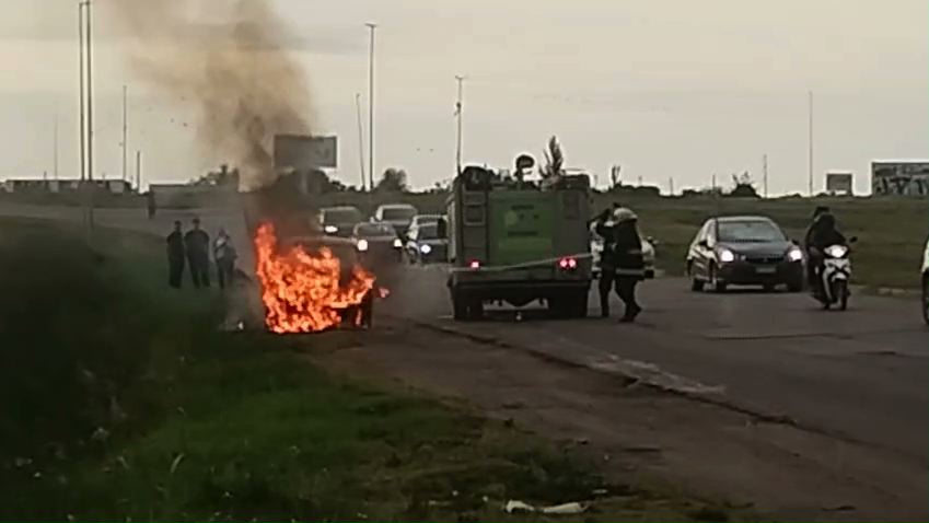 INCENDIO-AUTO INCENDIO-AUTO