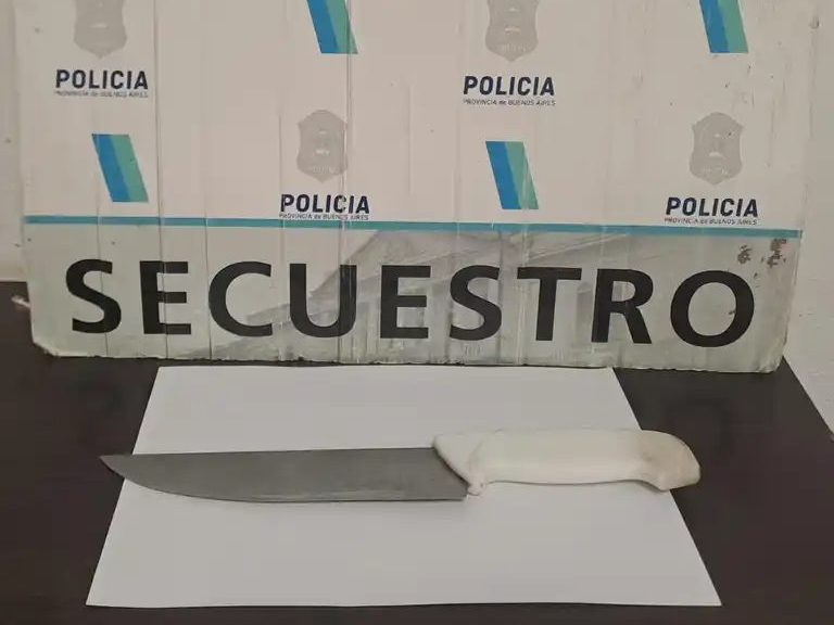 Amenazó a su pareja con una cuchilla y fue aprehendido
