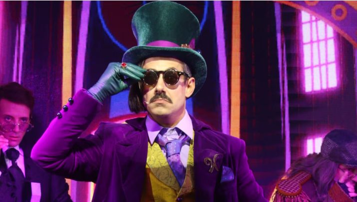 Las fotos del preestreno de “Charlie y la fábrica de chocolate”: así luce Agustín “Rada” Aristarán como Willy Wonka