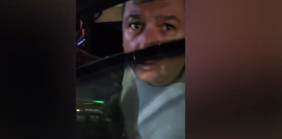 “Es un peligro para la sociedad”: denuncian que un condenado por un choque fatal sigue manejando pese a estar inhabilitado