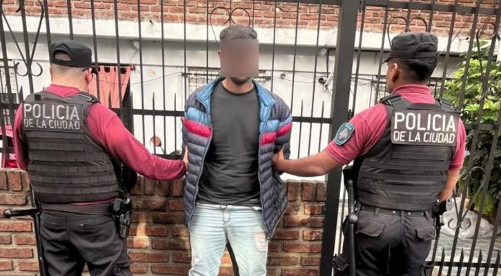 Condenaron a un delincuente que asesinó a puñaladas a un conductor: la víctima atropelló y mató a una mujer
