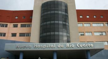Córdoba: un joven de 19 años denunció haber sido apuñalado por el padrastro de su novia durante una discusión
