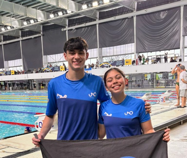 Uno Bahía Club dijo presente en el Nacional Open Absoluto de Natación con destacados resultados