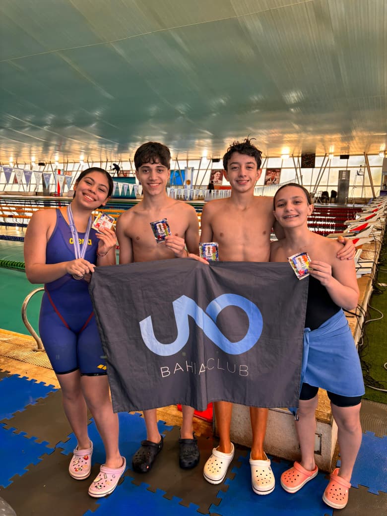 Carmela Ruíz Acosta se destacó y Uno Bahía Club tuvo una buena actuación en el Nacional Cadetes de natación