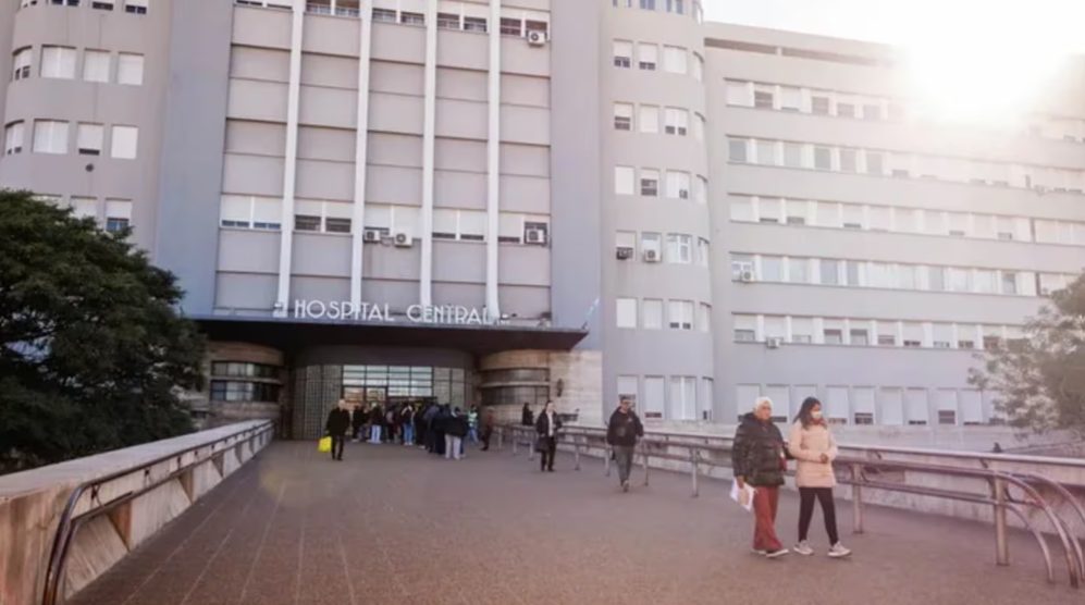 Pelea en Mendoza: un joven le partió un ladrillo en la cabeza a un hombre y lo dejó en terapia intensiva