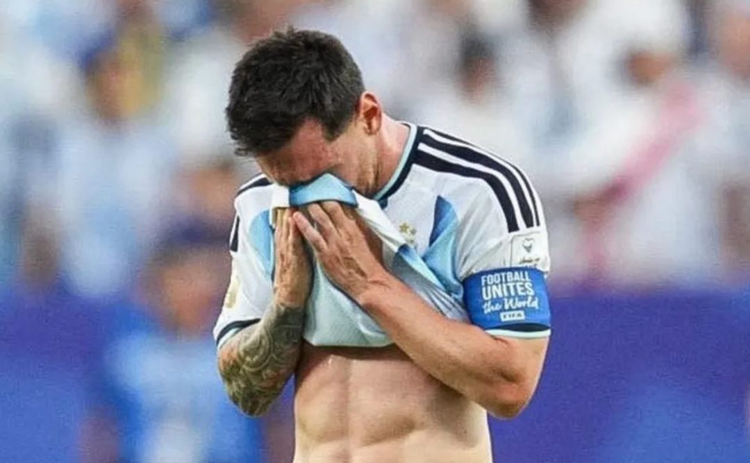 “Fueron días complicados”: Messi explicó por qué se emocionó en la goleada de la Selección contra Argelia