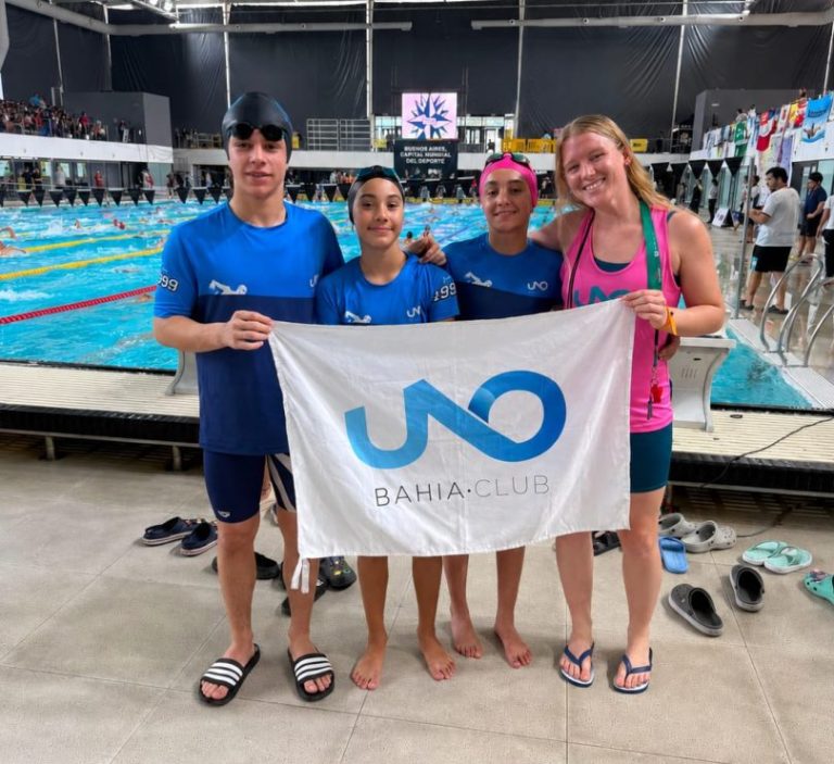 Tres jóvenes nadadores de Bahía Blanca debutaron en el Nacional de menores de Parque Roca