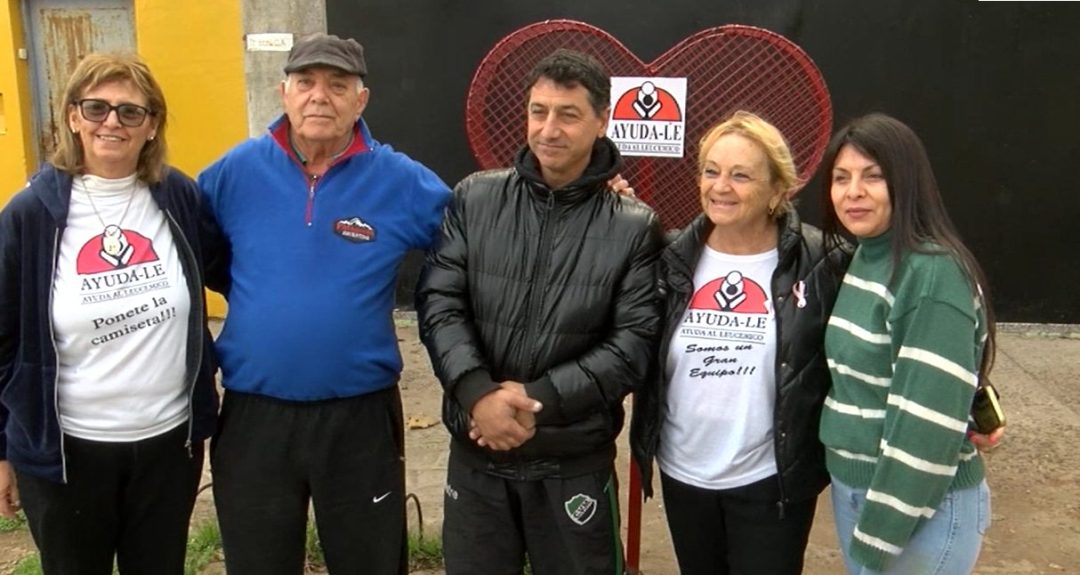 Ayuda-Le sumó un nuevo corazón solidario para recolectar tapitas