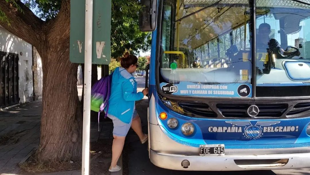En horas entrará en vigencia el aumento del boleto de colectivos en Punta Alta