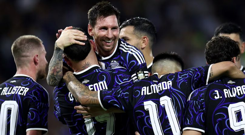 Argentina jugará de azul ante Inglaterra: la coincidencia con 1986 y 1998 que ilusiona a los hinchas
