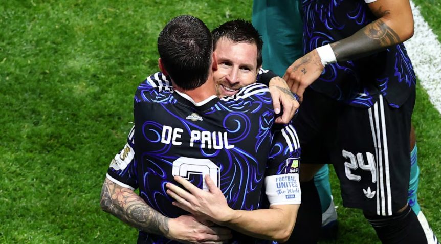 La foto de Messi y De Paul en la concentración tras la histórica clasificación ante Inglaterra