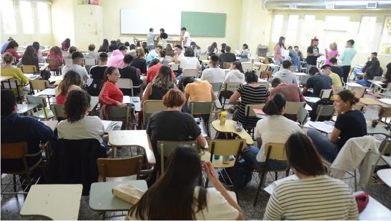 El Gobierno ratificó que las universidades le pueden cobrar a los extranjeros