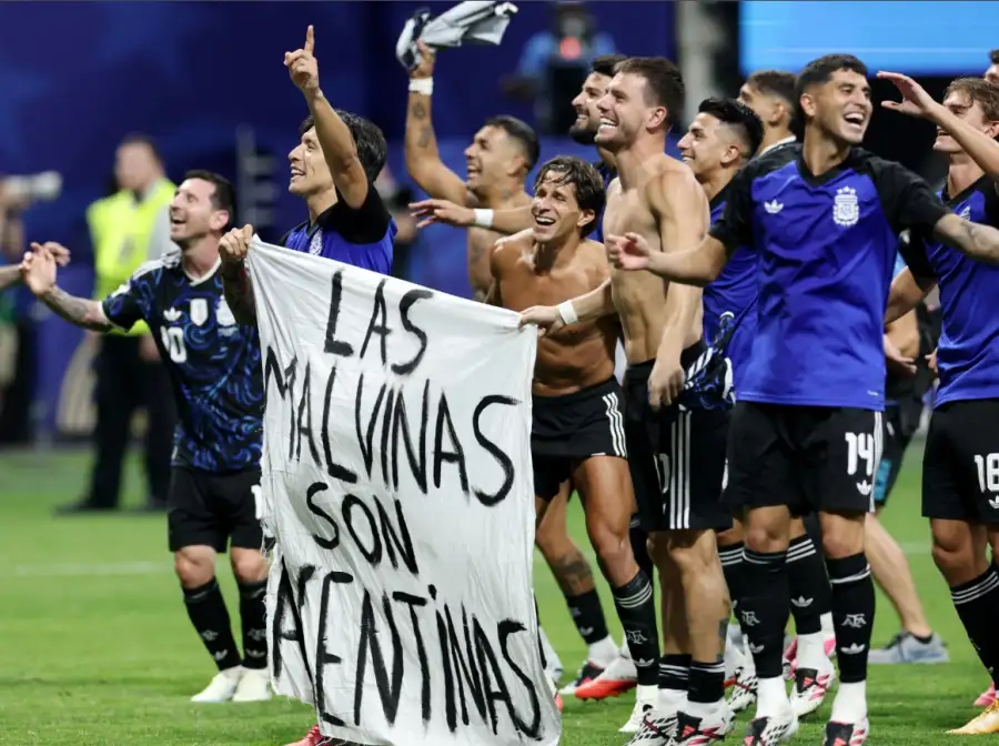 La bandera de Malvinas y la selección: “No lo podía creer”, dijo un Veterano de Guerra