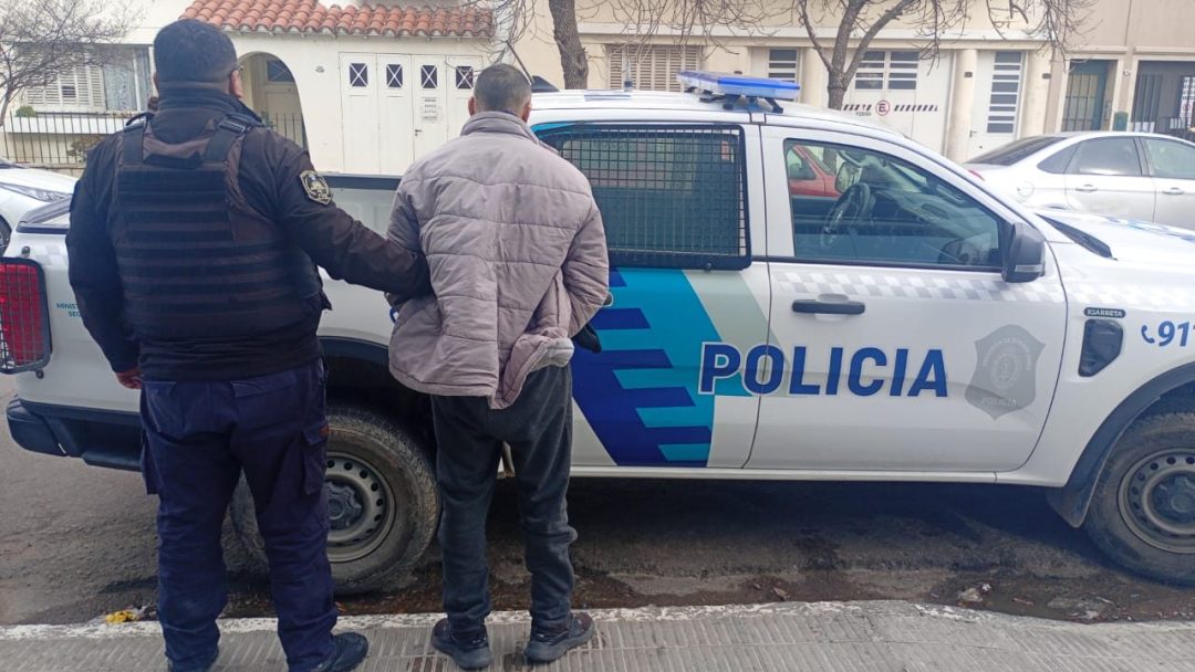 Detienen a un hombre acusado de sustraer $2,8 millones de un taller en Bahía Blanca