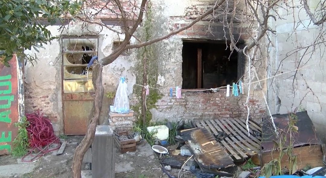 “No quedó nada”: una familia perdió su casa y a sus mascotas en un incendio y pide ayuda para empezar de nuevo