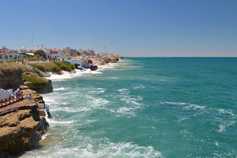 Le prohíben la entrada a Las Grutas hasta 2028 por una ola de robos