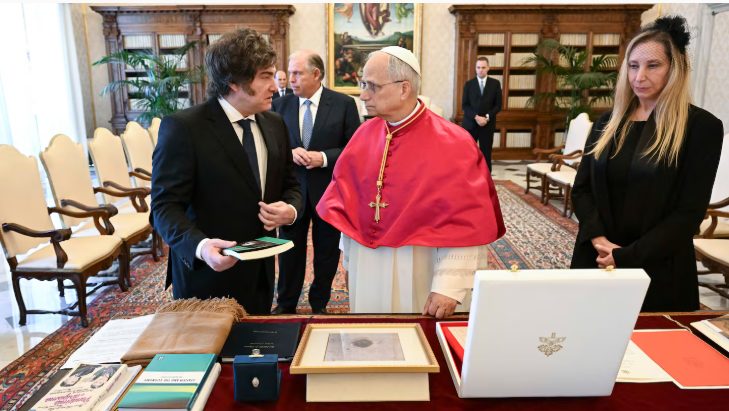 El Gobierno analiza decretar asueto o feriado por la visita del papa León XIV a la Argentina