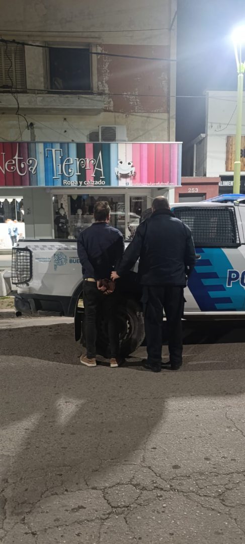 Detenido tras un conflicto de pareja: secuestraron una escopeta, dinero y cocaína