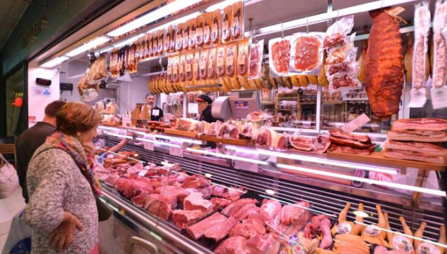 El consumo cayó 1,2% en julio y ya suma ocho meses de baja interanual