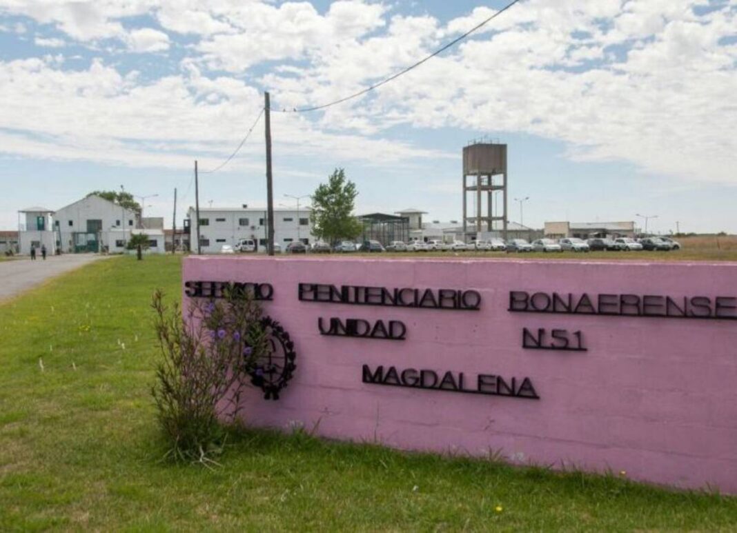 Escándalo en la cárcel de Magdalena: detuvieron a 15 penitenciarios por torturas y abusos contra internas