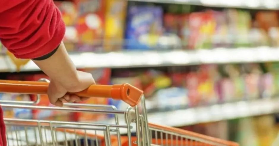 Volvió a caer el consumo de los hogares en junio y cortó dos meses de recuperación