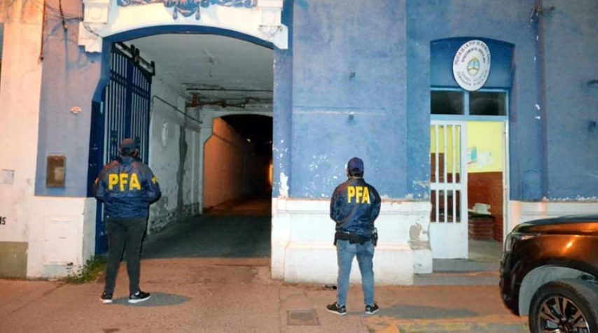 Allanaron la comisaría de Punta Alta y la cárcel en una causa de drogas: “Me avisaron que iban a hacer un allanamiento”