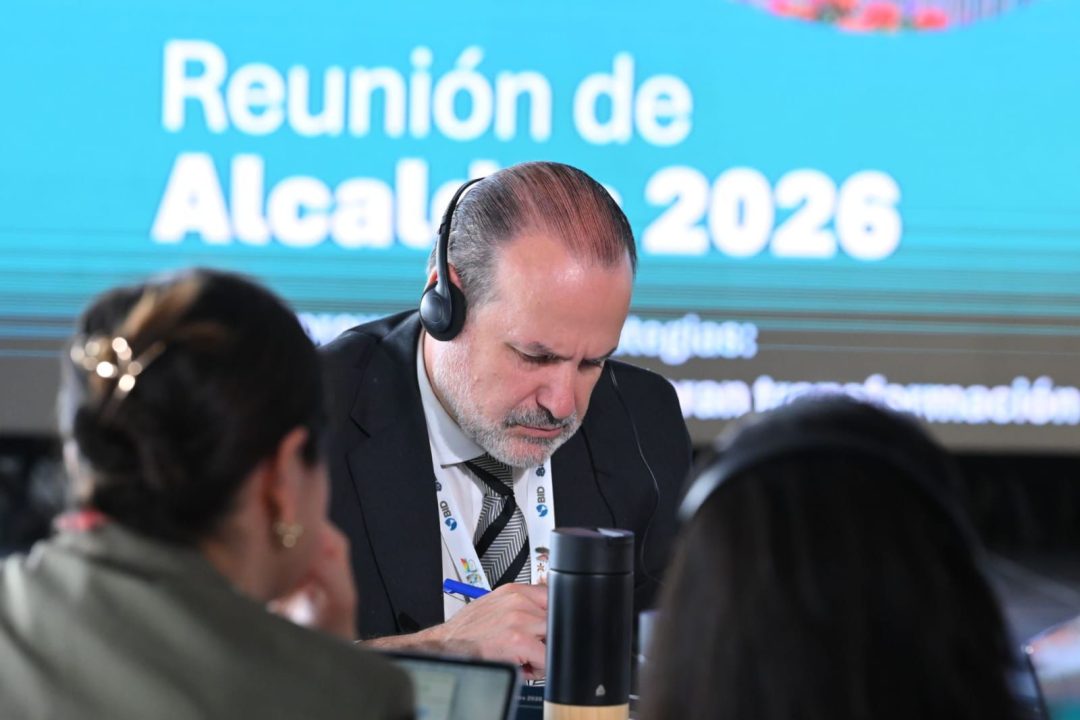 Susbielles participa, en Colombia, de la reunión de Alcaldes de la Red de Ciudades del BID