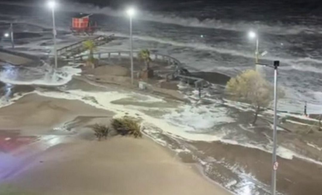 Así afecta la sudestada a Monte Hermoso