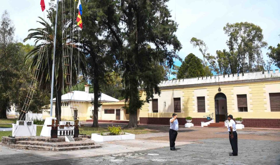 Dos militares heridos tras una explosión en el sector polvorines de la Base Naval Puerto Belgrano