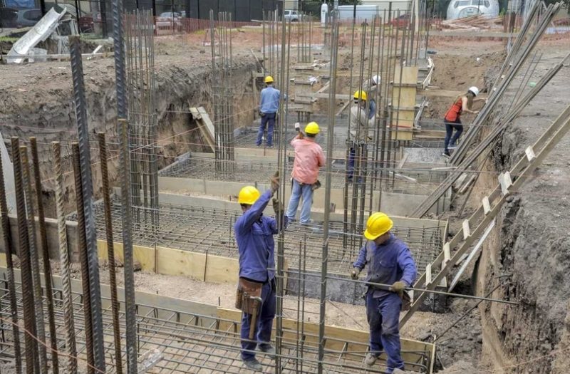 El costo de la construcción subió 2,5% en agosto